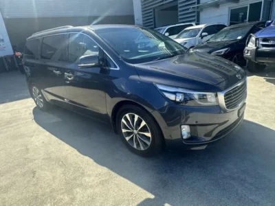 2017 Kia Carnival SLi