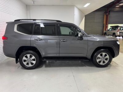 2023 Toyota Landcruiser Sahara
