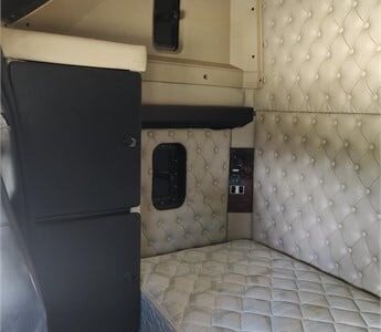 2014 Kenworth T909