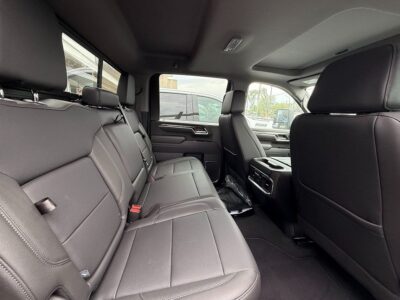 2025 Chevrolet Silverado LTZ