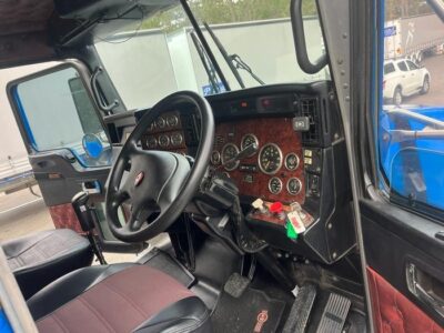 2011 Kenworth T609