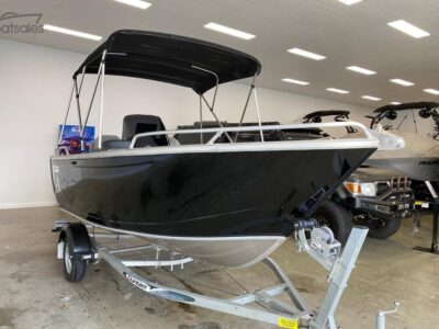 2025 Makocraft 460 Commander Pro Black Ops