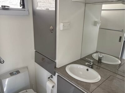 2018 Evolution Luxliner