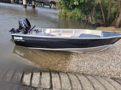 2025 Makocraft 376 Topper Tracker