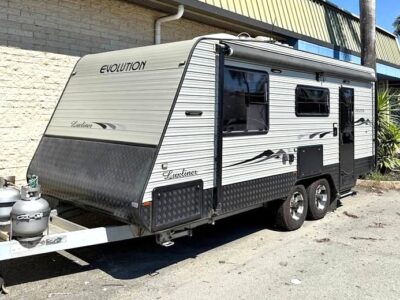 2018 Evolution Luxliner
