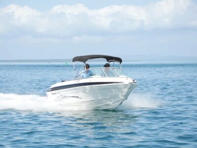 2025 Haines Hunter 520R