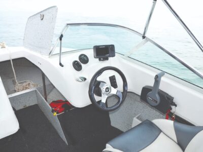 2025 Haines Hunter 520R