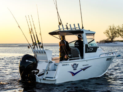 2025 Makocraft 591 Island Cab Patriot Edition
