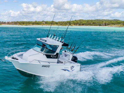 2025 Makocraft 591 Island Cab Patriot Edition
