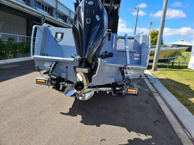 2024 Makocraft 731 Island Cab HT