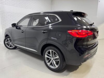 2021 MG HS