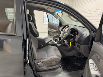 2013 Toyota Hilux SR5