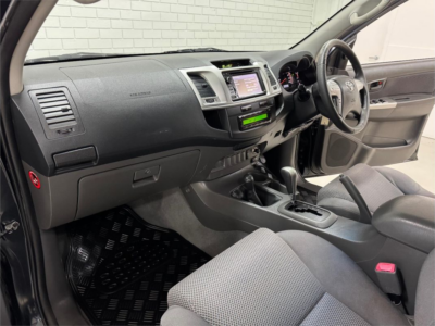 2013 Toyota Hilux SR5