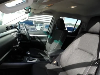 2021 Toyota Hilux SR5